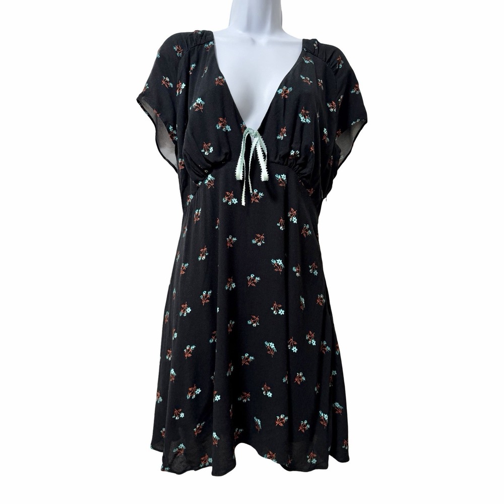 Free People Favorite Floral Plunge V Neck Mini Dress Size M Black Sweet Romantic